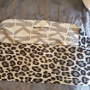 Micheal Kors scarf